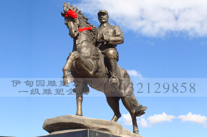 賀龍03.jpg